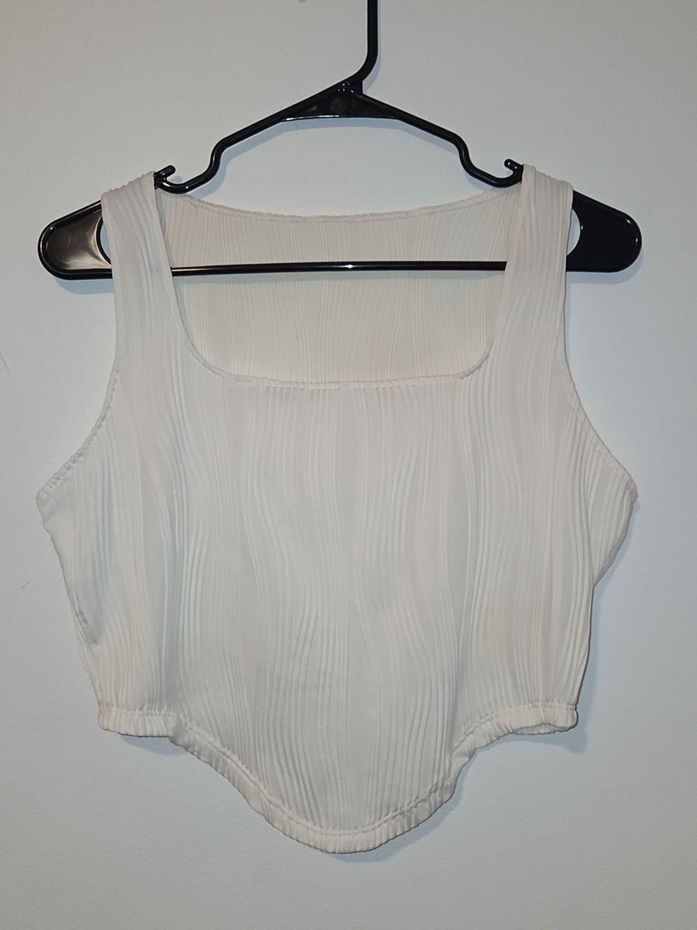 SHEIN Cream Wavy Patterned Square Neck Tank